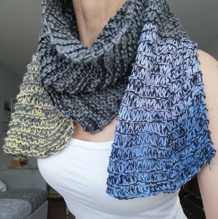 Черен петък Шалове-ръчно изплетени