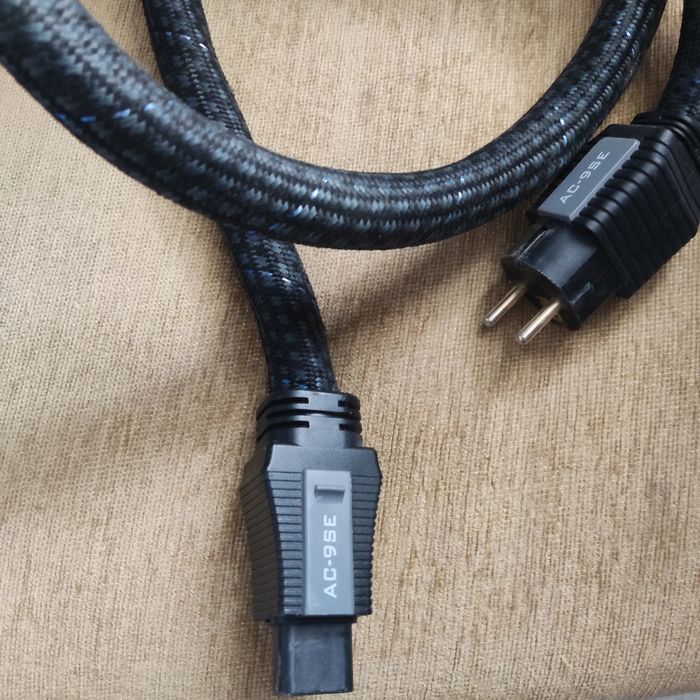 Pangea 9 SE mk2 захранващ кабел