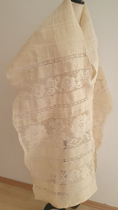 REDUCERE 20% Marama/ stergar/ naframa veche pentru ie/costum popular