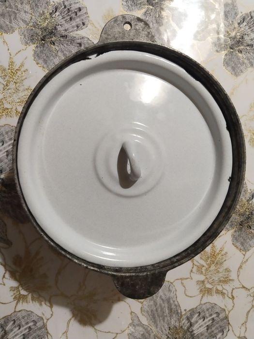 Казан чугунный 4 л.ссср