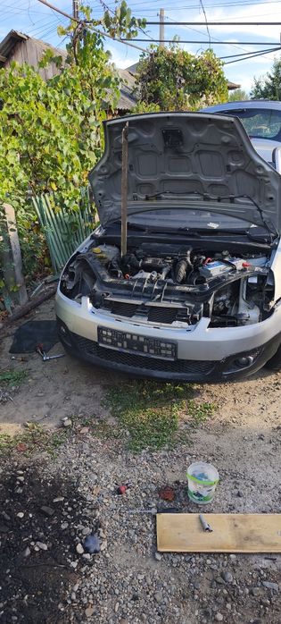 Acesori piese Ford fiesta 1.4 dizel 2007 stopuri faruri jante caroserie