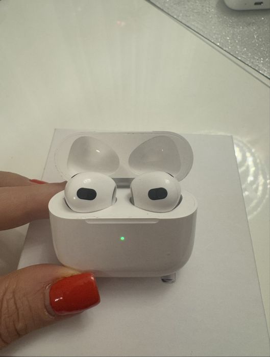 Iphone 15 pro 128GB natural titanium+casti Apple airpods 3 noi