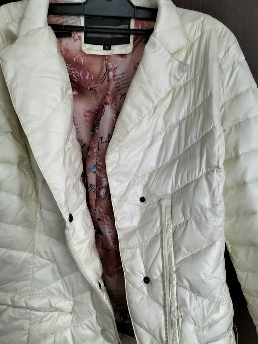 Дамско яке чисто ново