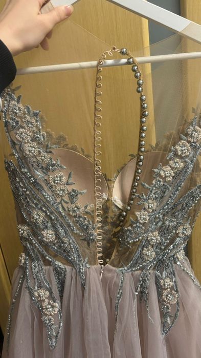 Продам красивое платье