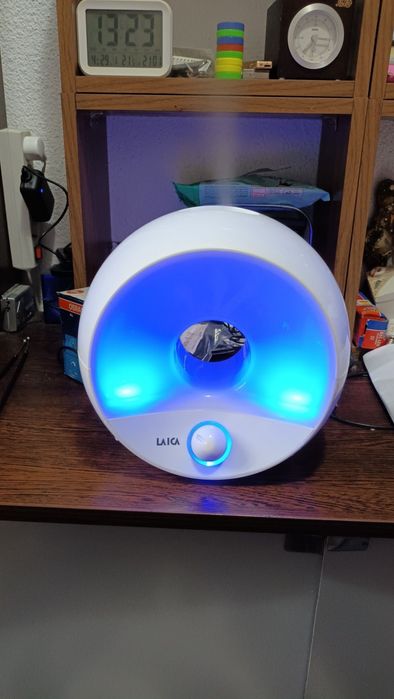 umidificator cu ultrasunete și lumina de veghe Laica