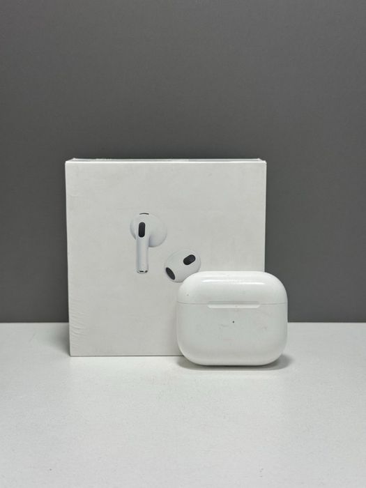 Apple AirPods 3 series