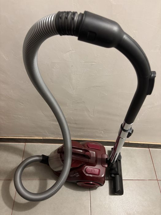 Прахосмукачка Rowenta RO2933EA
