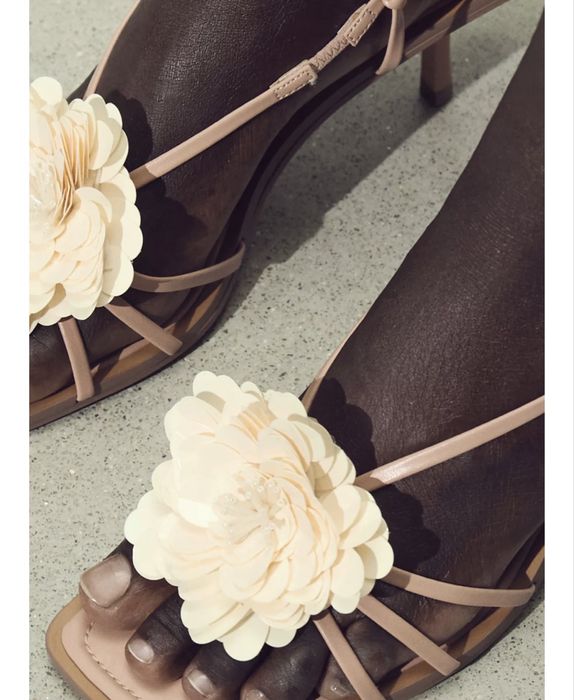 Токчета сандали Зара