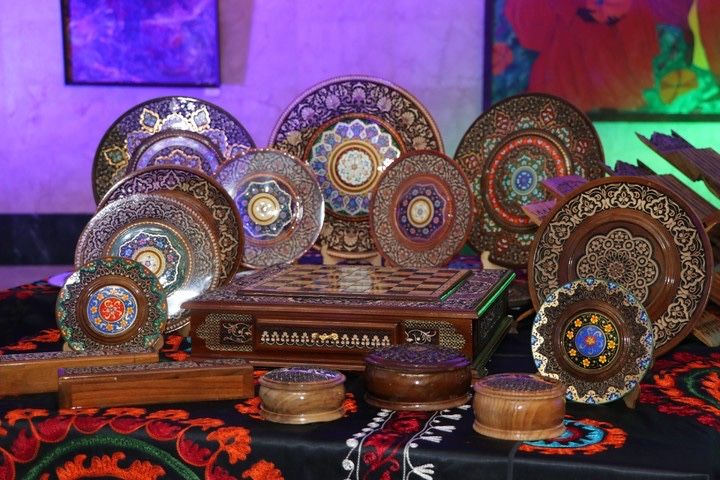 Деревянный Тарелки из Ореха Оптом