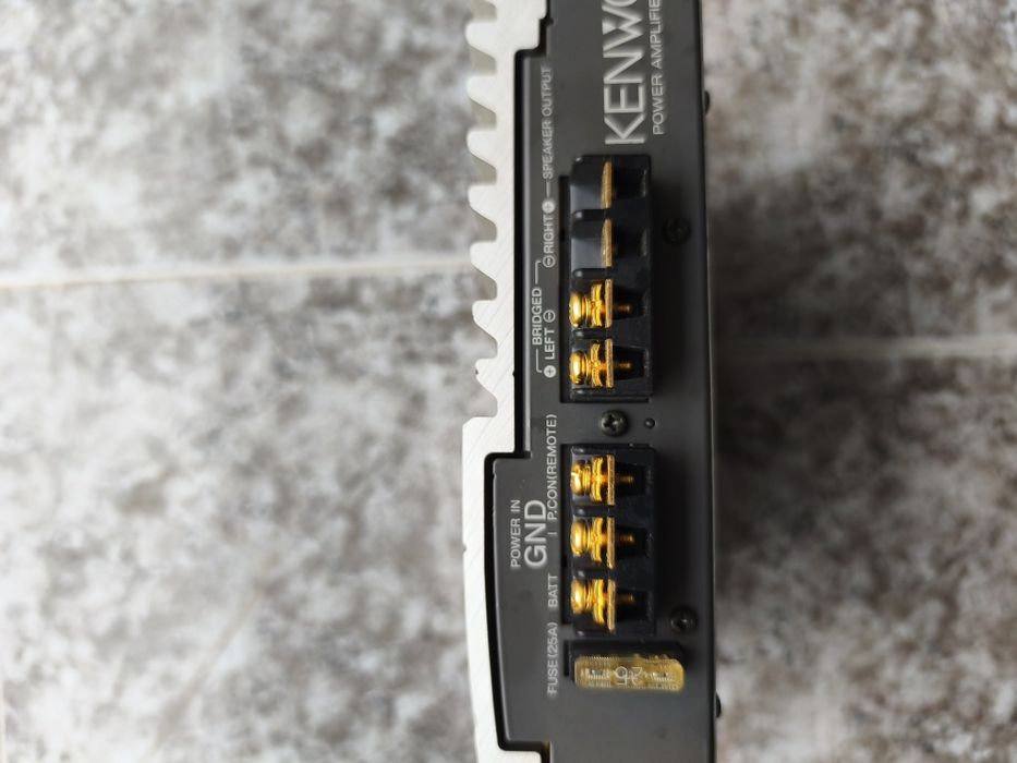 Усилвател Kenwood