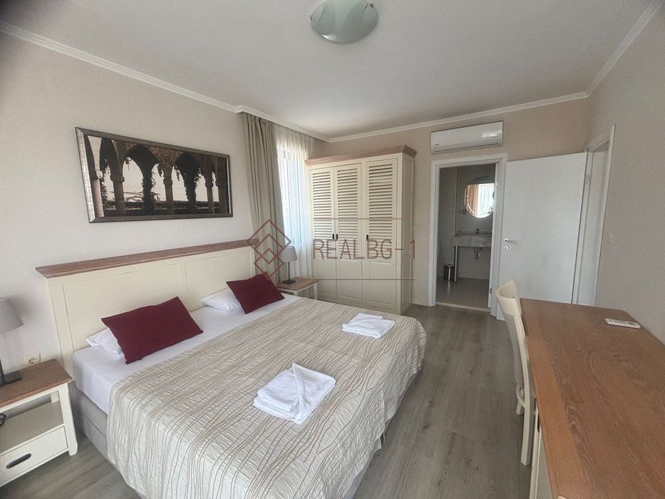 Тристаен апартамент в Балчик до Двореца