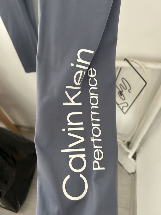 Клин Calvin Klein