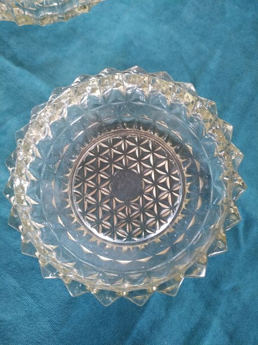 Продам Конфетницы новые