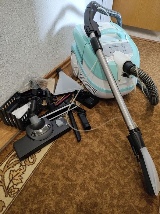 Перяща прахосмукачка Bosch