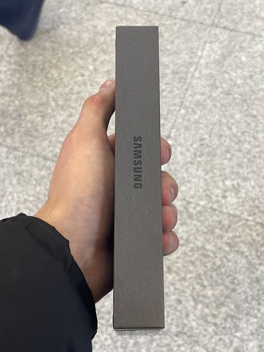 Samsung GalaxyZ Flip 7