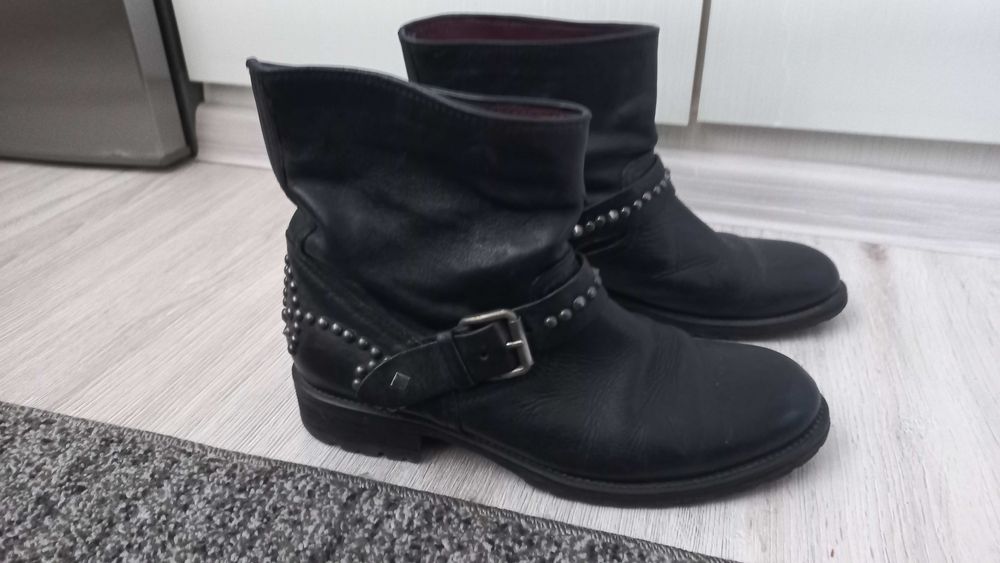 Елегантна боти естествена кожа