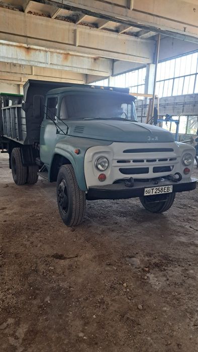 Зил самосвал 130.