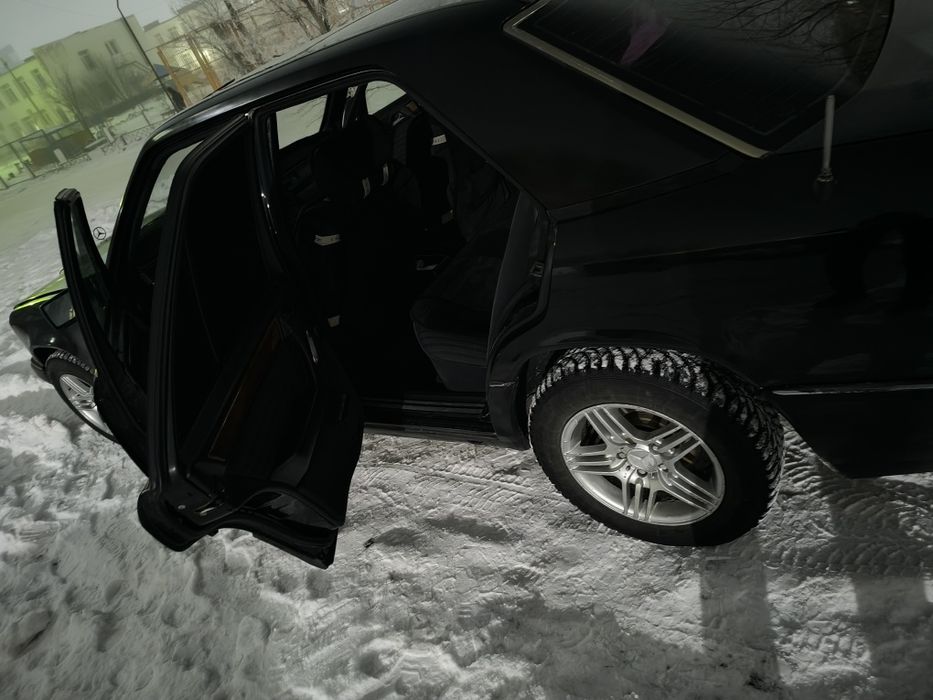 .          Мерседес w124