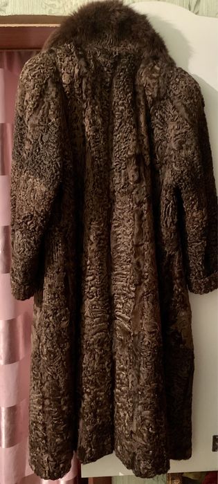 Шуба из Каракуля.