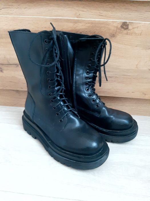 Продам демисезонные ботинки