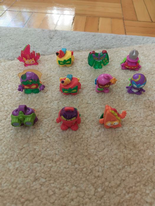 Nou! Vand figurine Superzings