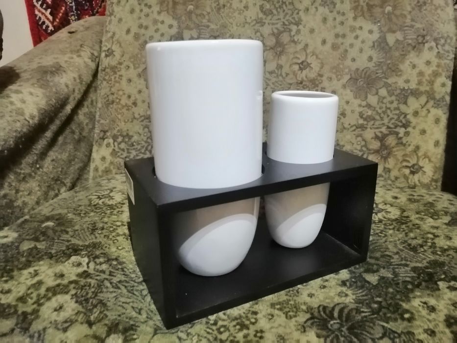 Шикарная компазиция из двух ваз в подставке,, Арт хаус,,