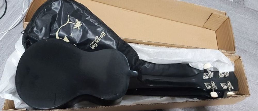 Mini ukelele/chitara pentru copii noua