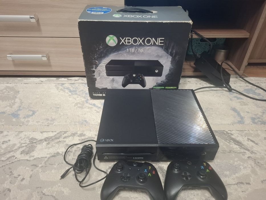Продам Xbox One 1 TB
Продается игровая приставка