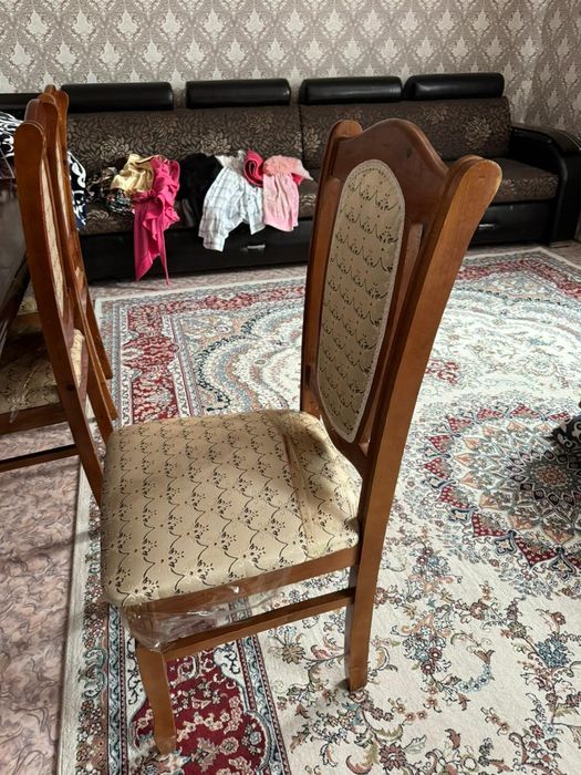 Продам стол со стульями