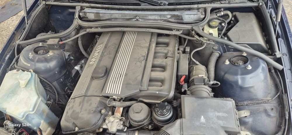 Dezmembram BMW E46 320i 2.0 benzina  150CP