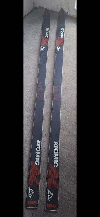 Продавам ски за сняг