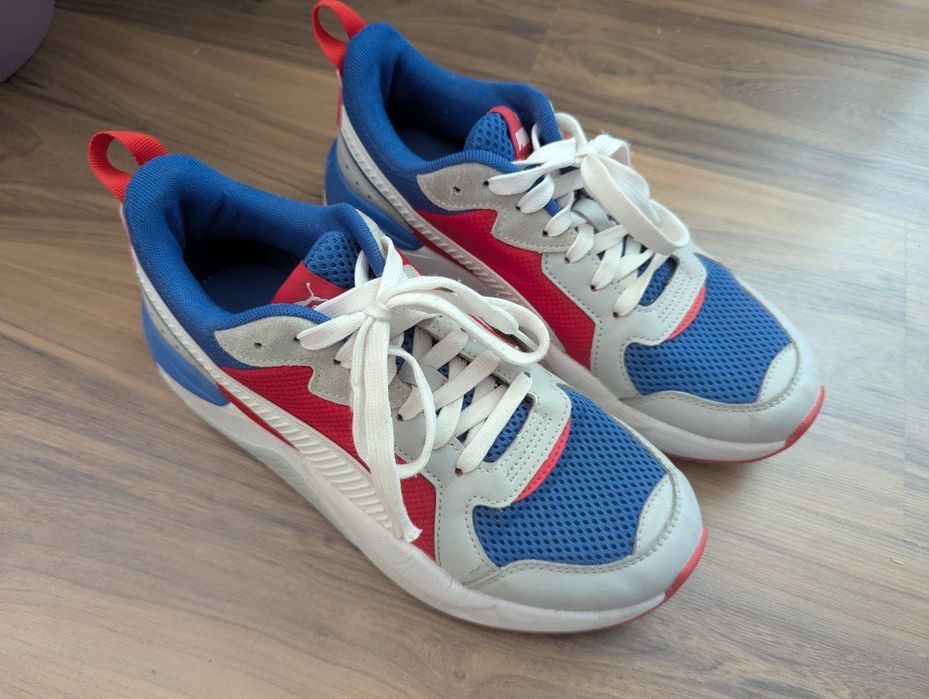 Маратонки Puma.  .