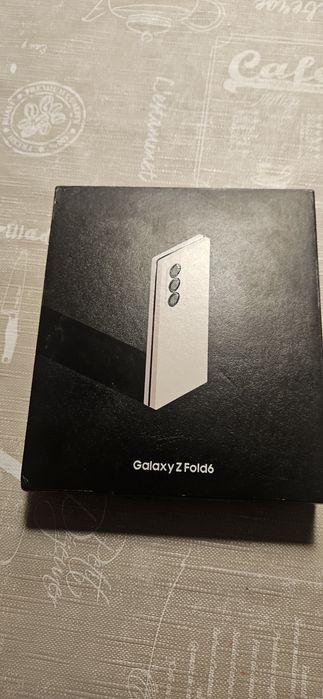 Samsung Z Fold 6 12 gb ram, 512 store 5G
