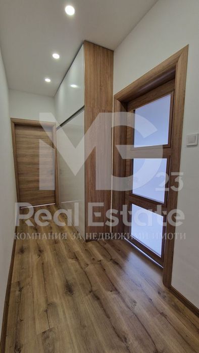 Дава се под наем Двустаен апартамент в Пловдив, Център - 60 кв.м за 459 € - Снимка #7