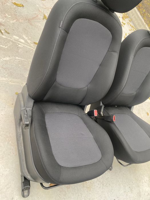 Седалки за хюндай и20