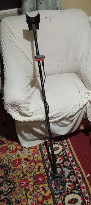 Металлоискатель    квест х 5