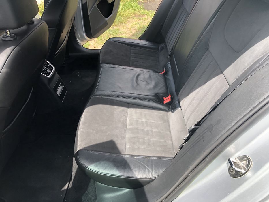 Interior piele Alcantara Skoda Octavia 3 facelift Scaune fata bancheta spate cotiera si fete uso spate Piele neagra