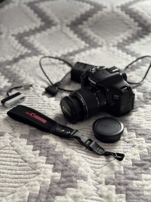 Фотоаппарат Canon EOS 600D