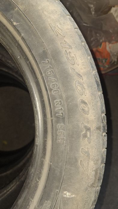 Продам шины 215.60.R17