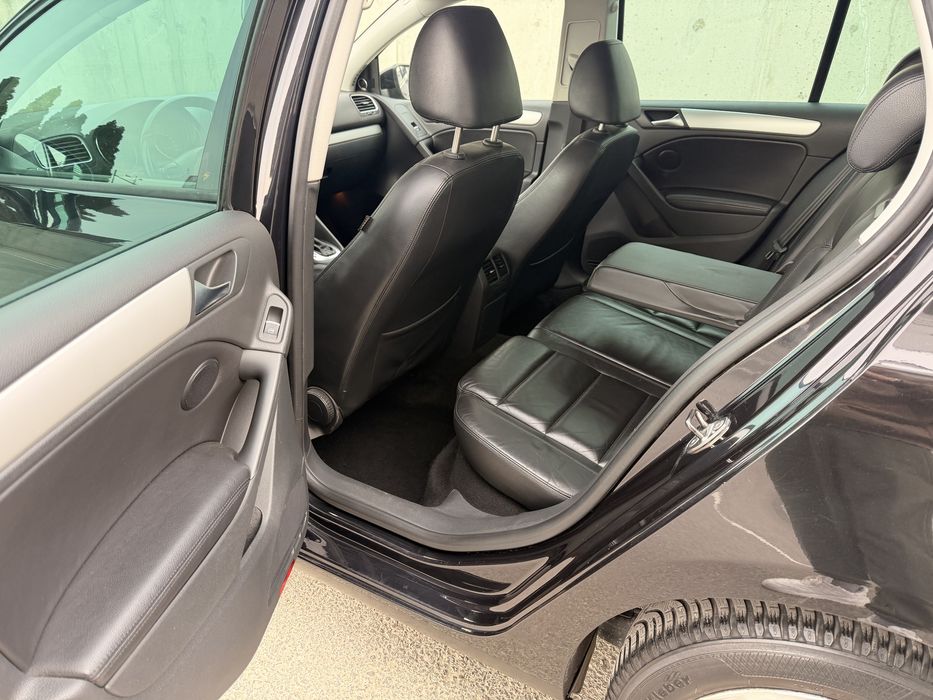 Volkswagen Golf 6 1.4 160cp Dynaudio/Camera/Piele/Scaune incalzite