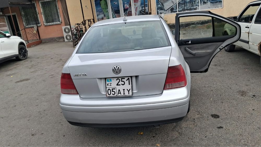 Volkswagen Jetta 2002 2.0