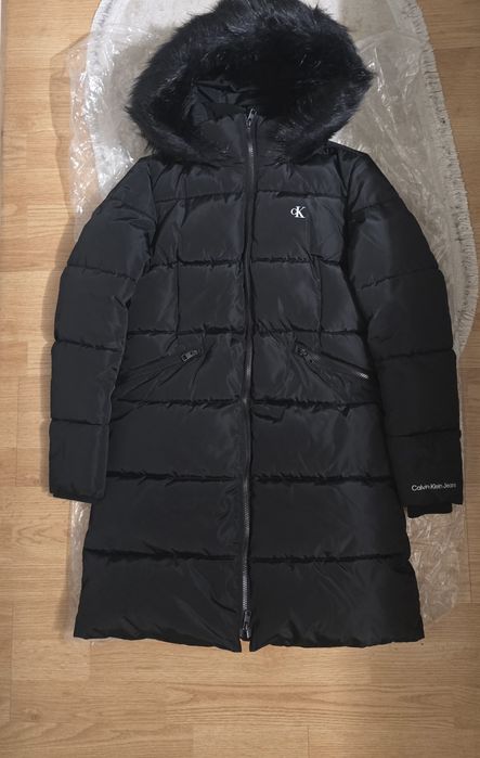 Оригинално яке и шапка calvin klein