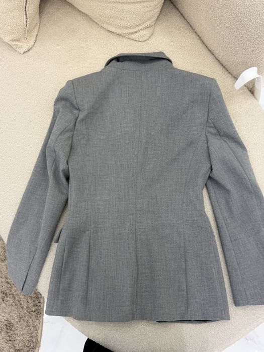 Пилжак новый Zara