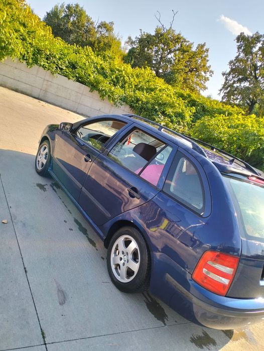 SKODA FABIA 1 9 tdi dezmembrez atenție mașină este în stare de mers