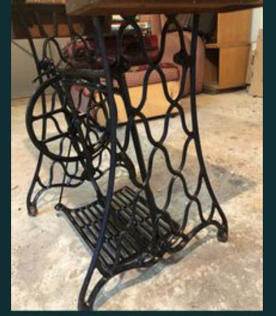 Продам станину SINGER