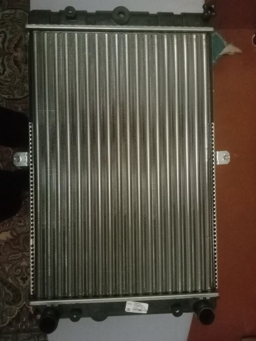 Продам радиатор основной на Ваз
