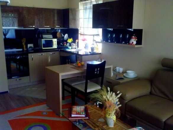 Дава се под наем Двустаен апартамент в Бургас, Славейков - 55 кв.м за 178.5 € - Снимка #4