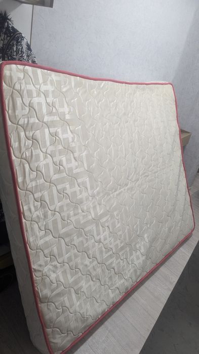 Большой матрас самовывоз