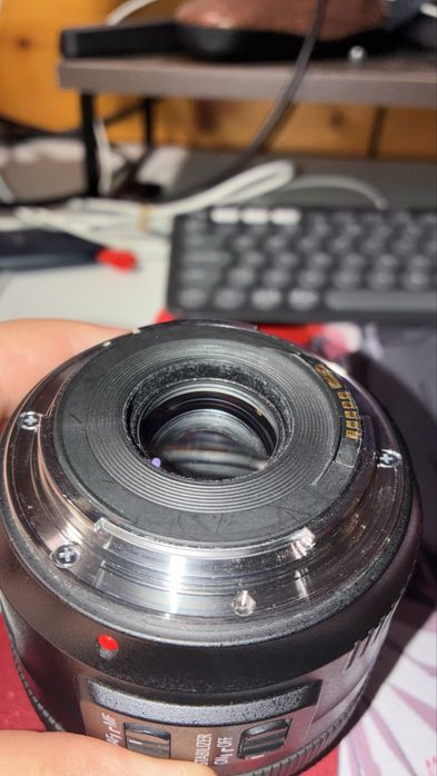 Canon 35mm f.2 Is Ef