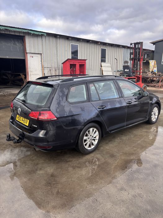 Dezmembrez Volkswagen Golf 7 Variant Break 1.6 TDI 110cp cod motor CRK